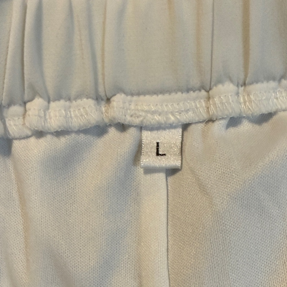 Women's Cream Ruffle Tiered Drawstring Shorts - Picture 2 of 3